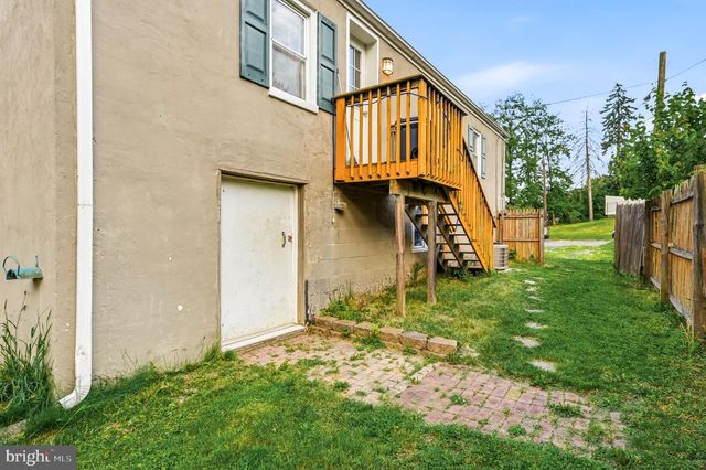 4 CREEKVIEW AVE, Bordentown, NJ 08620