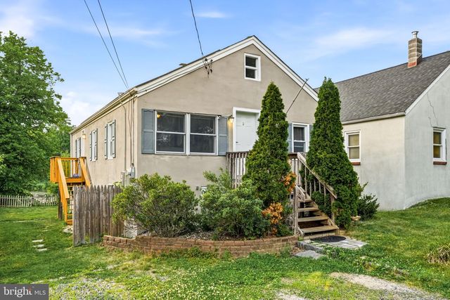 4 CREEKVIEW AVE, Bordentown, NJ 08620