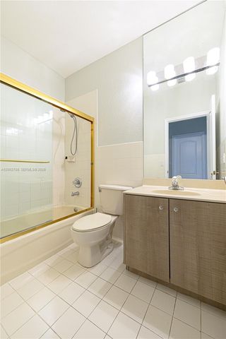 8964 W Flagler St 206, Miami, FL 33174