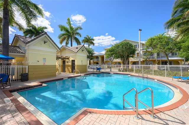 8964 W Flagler St 206, Miami, FL 33174