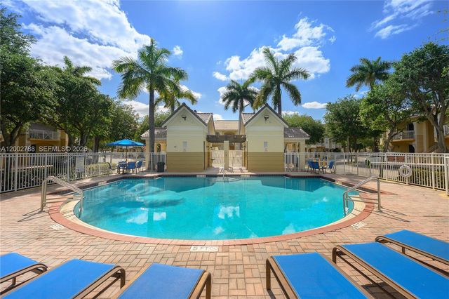 8964 W Flagler St 206, Miami, FL 33174