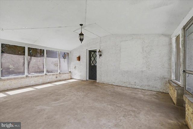813 STONYBROOK DR, Blue Bell, PA 19422