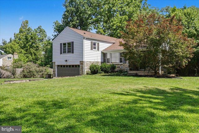 813 STONYBROOK DR, Blue Bell, PA 19422