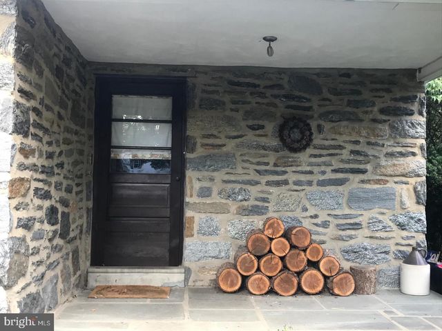 813 STONYBROOK DR, Blue Bell, PA 19422
