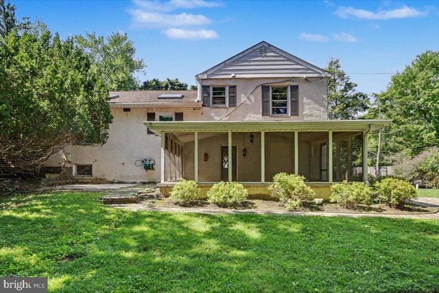 813 STONYBROOK DR, Blue Bell, PA 19422