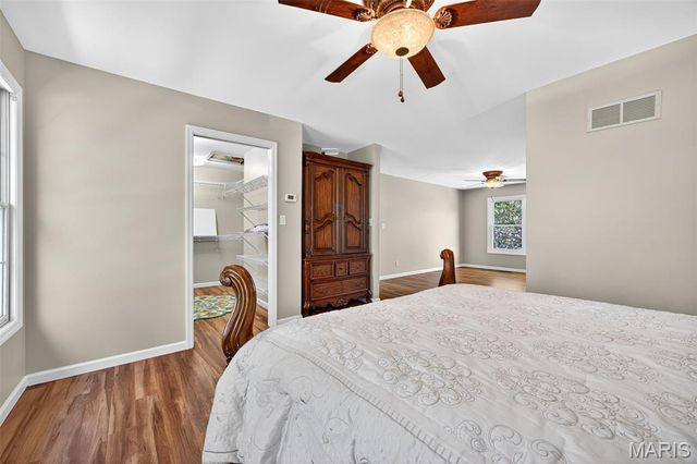 1330 Lake Hollow Drive, Defiance, MO 63341