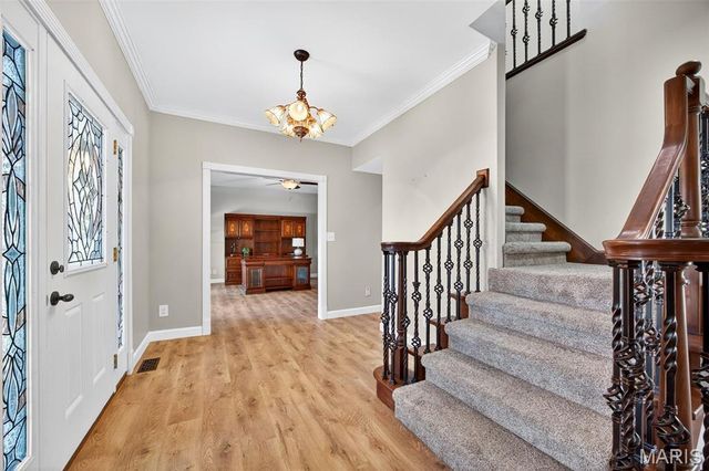 1330 Lake Hollow Drive, Defiance, MO 63341