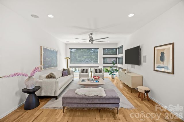 918 Greenleaf Avenue A, Charlotte, NC 28202