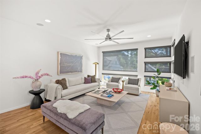 918 Greenleaf Avenue A, Charlotte, NC 28202