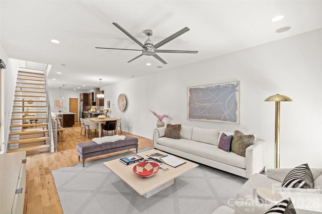 918 Greenleaf Avenue A, Charlotte, NC 28202