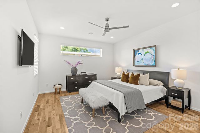 918 Greenleaf Avenue A, Charlotte, NC 28202