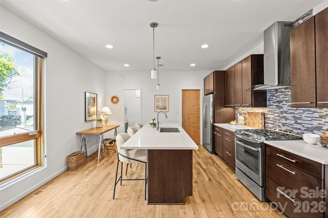 918 Greenleaf Avenue A, Charlotte, NC 28202