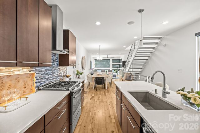 918 Greenleaf Avenue A, Charlotte, NC 28202