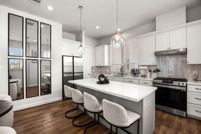 2718 Grand Fountains Drive G, Houston, TX 77054