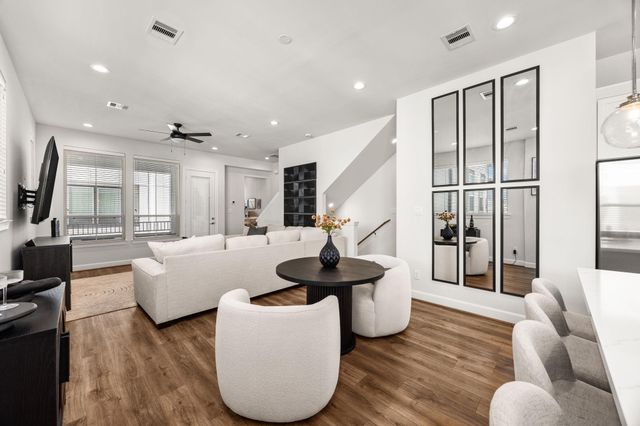 2718 Grand Fountains Drive G, Houston, TX 77054