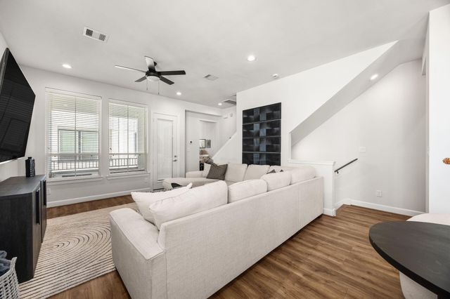 2718 Grand Fountains Drive G, Houston, TX 77054