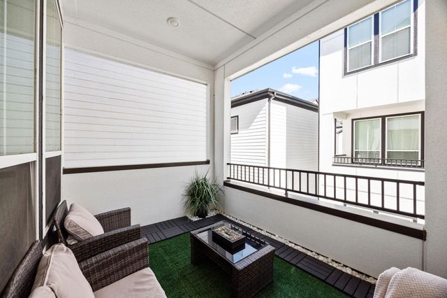 2718 Grand Fountains Drive G, Houston, TX 77054