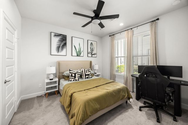 2718 Grand Fountains Drive G, Houston, TX 77054