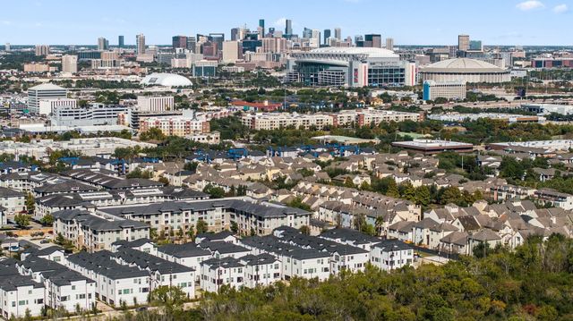 2718 Grand Fountains Drive G, Houston, TX 77054