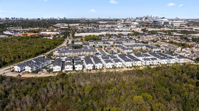 2718 Grand Fountains Drive G, Houston, TX 77054