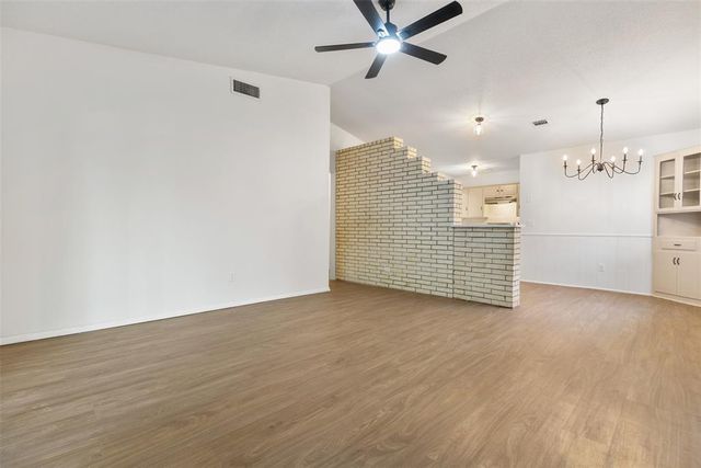 840 Fontana Lane, Del City, OK 73115