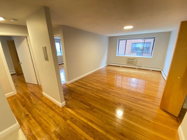 222 Babcock Street 2B, Brookline, MA 02446