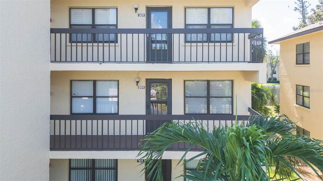 315 30 AVENUE W B201, Bradenton, FL 34205
