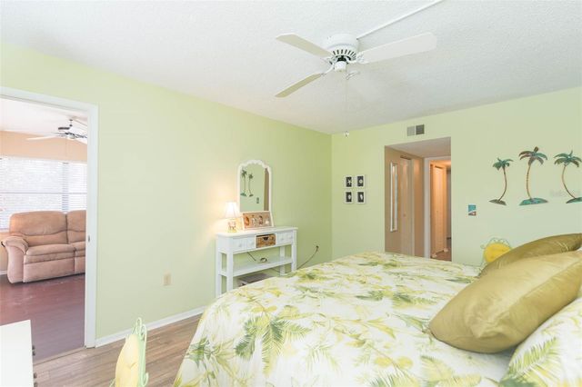 315 30 AVENUE W B201, Bradenton, FL 34205