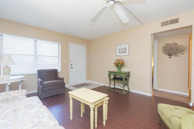 315 30 AVENUE W B201, Bradenton, FL 34205