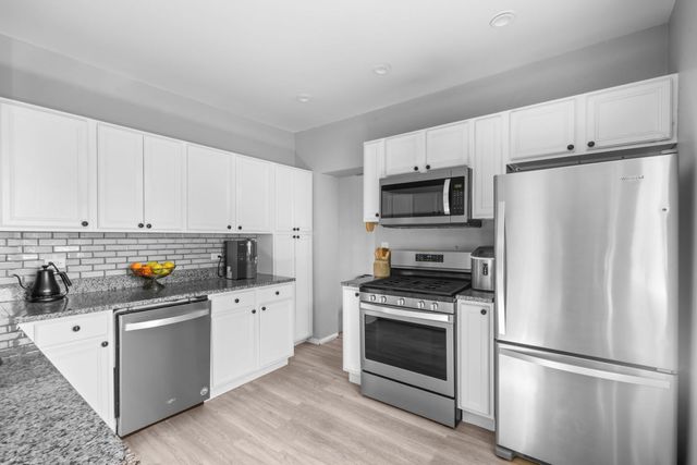 4333 Blanchan Avenue, Brookfield, IL 60513