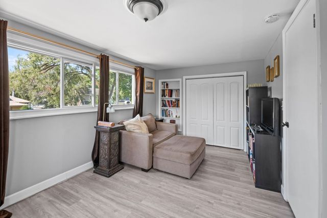 4333 Blanchan Avenue, Brookfield, IL 60513