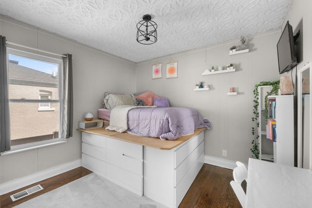 4333 Blanchan Avenue, Brookfield, IL 60513