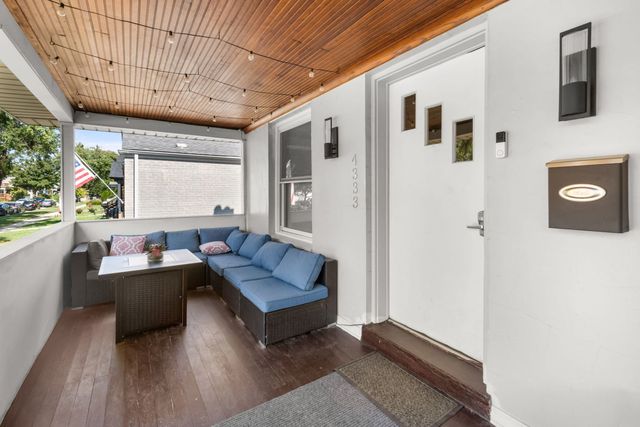 4333 Blanchan Avenue, Brookfield, IL 60513