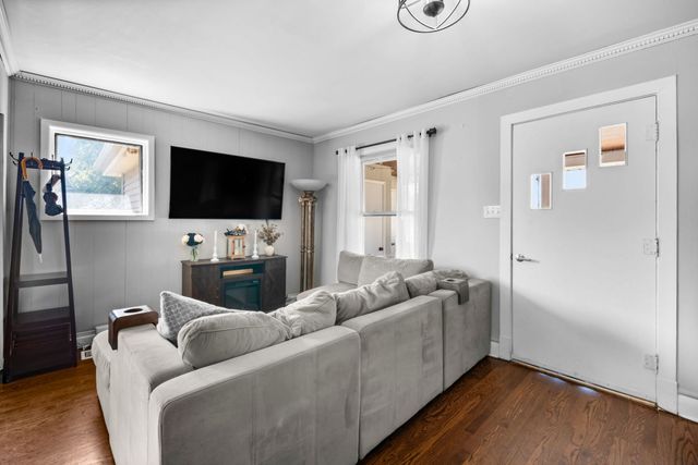 4333 Blanchan Avenue, Brookfield, IL 60513