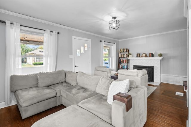 4333 Blanchan Avenue, Brookfield, IL 60513