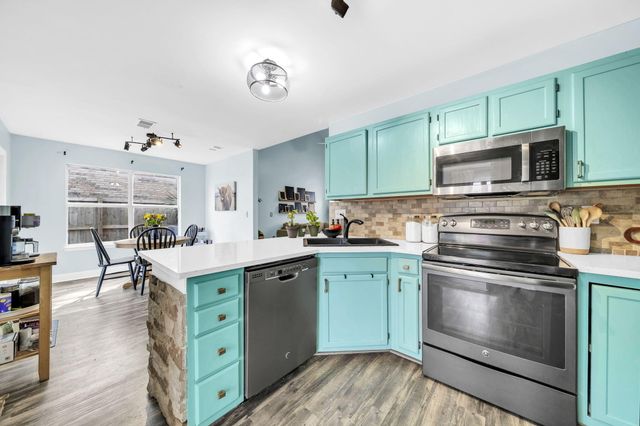 1059 Windmill Drive, Fort Walton Beach, FL 32547