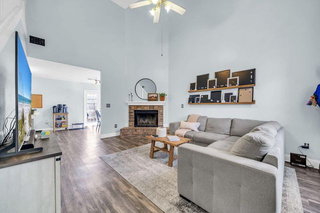 1059 Windmill Drive, Fort Walton Beach, FL 32547