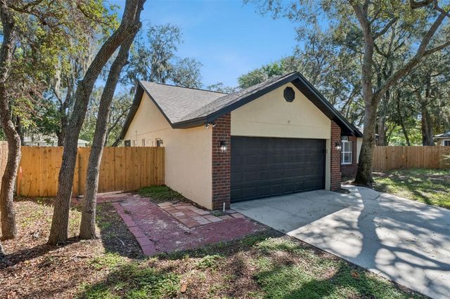 564 CHULA WOODS COURT, Chuluota, FL 32766