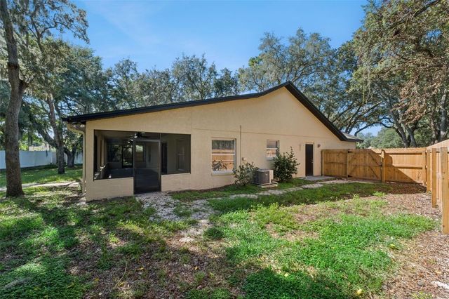 564 CHULA WOODS COURT, Chuluota, FL 32766