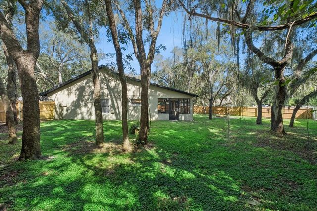 564 CHULA WOODS COURT, Chuluota, FL 32766