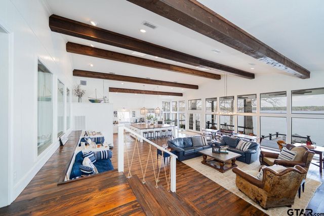 1010 Mark Circle, Scroggins, TX 75480