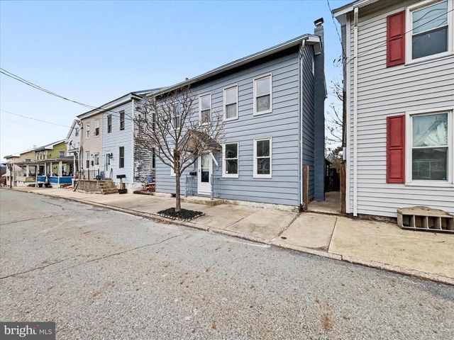 257 MOORE ST, Millersburg, PA 17061