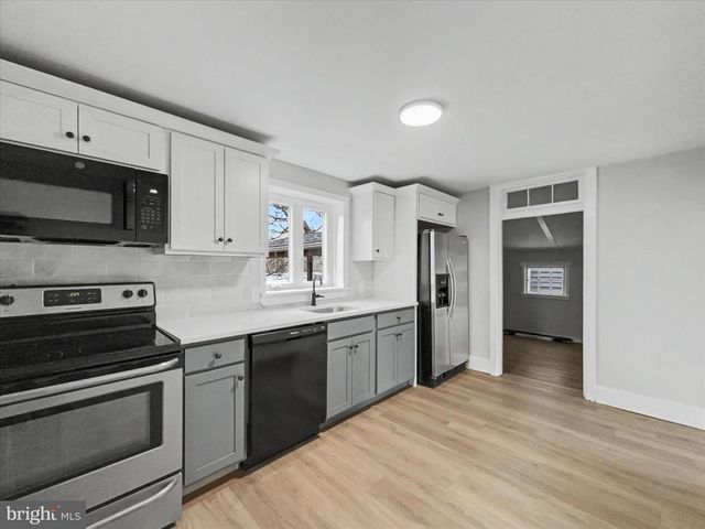 257 MOORE ST, Millersburg, PA 17061