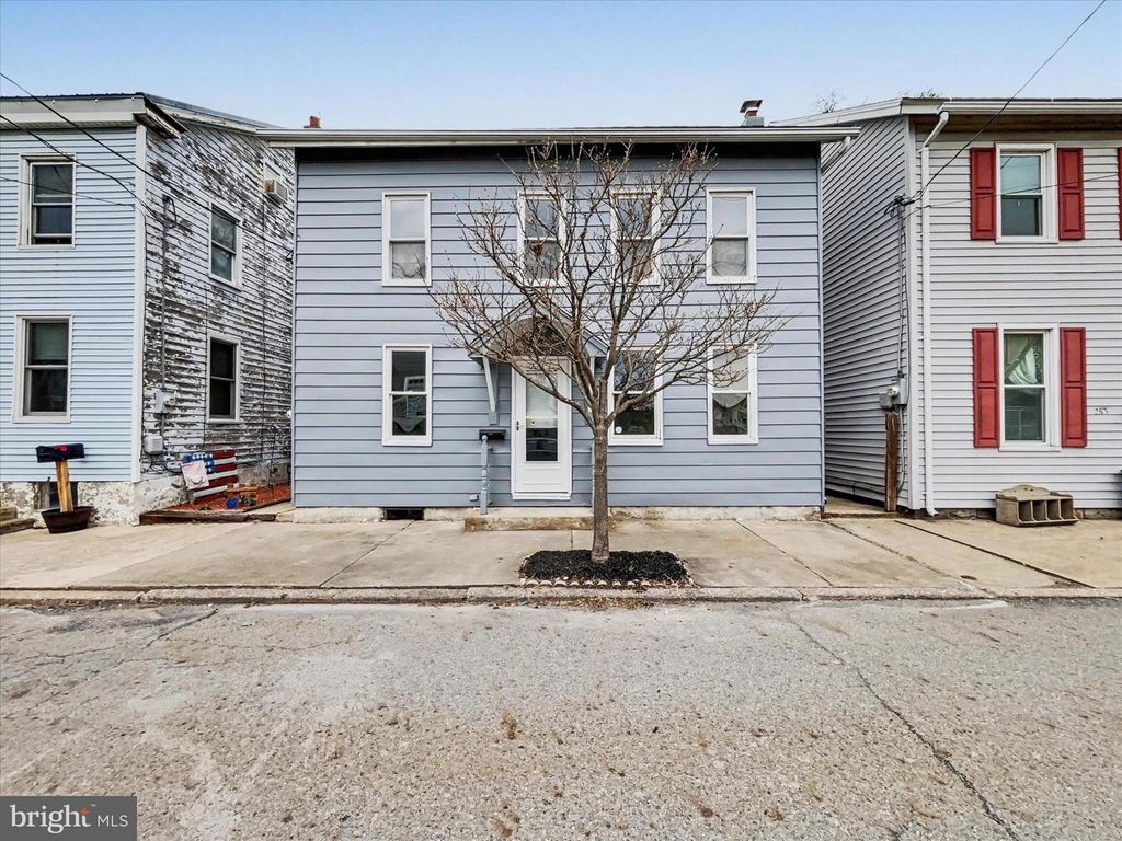 257 MOORE ST, Millersburg, PA 17061