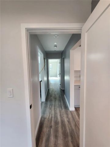 9033 Lindley Avenue, Northridge, CA 91325