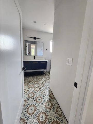 9033 Lindley Avenue, Northridge, CA 91325