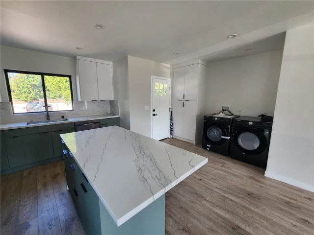 9033 Lindley Avenue, Northridge, CA 91325