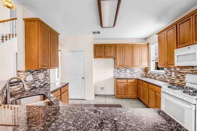 9502 Bending Willow Lane, Houston, TX 77064