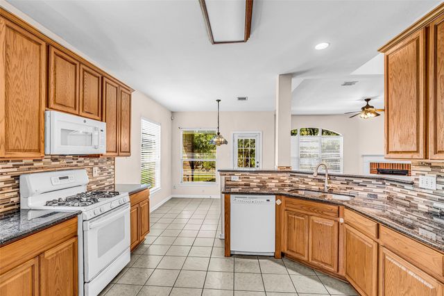 9502 Bending Willow Lane, Houston, TX 77064