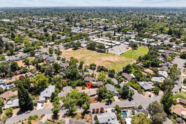 3004 Leta Ln, Sacramento, CA 95821